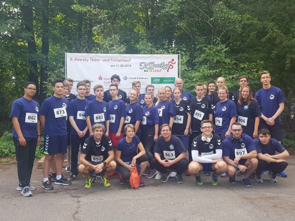 Das Team der TLS beim Fototermin vor dem Lauf.